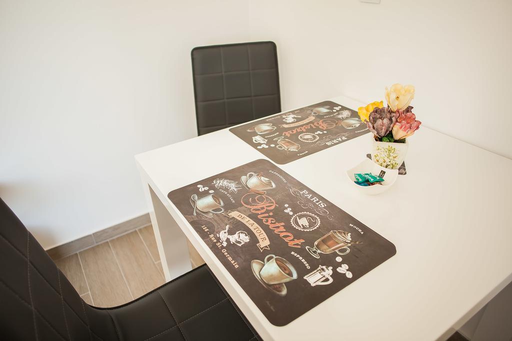 Gabi Rooms & Studio Apartment Lozovac Ruang foto