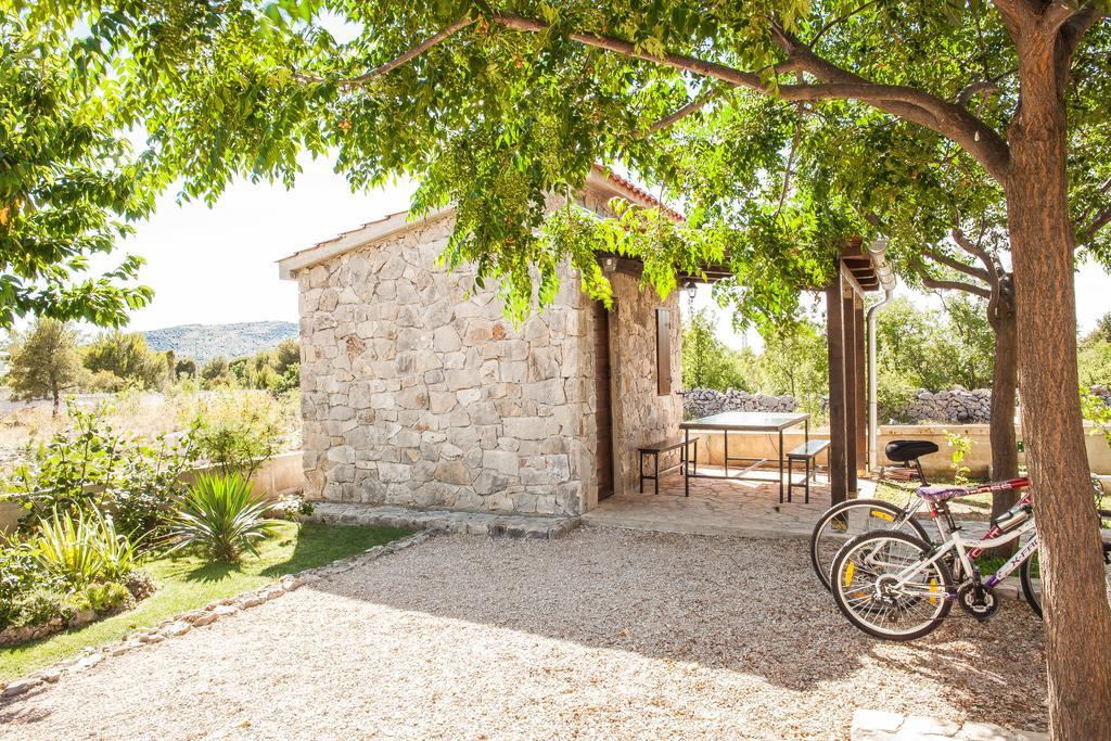 Gabi Rooms & Studio Apartment Lozovac Bagian luar foto