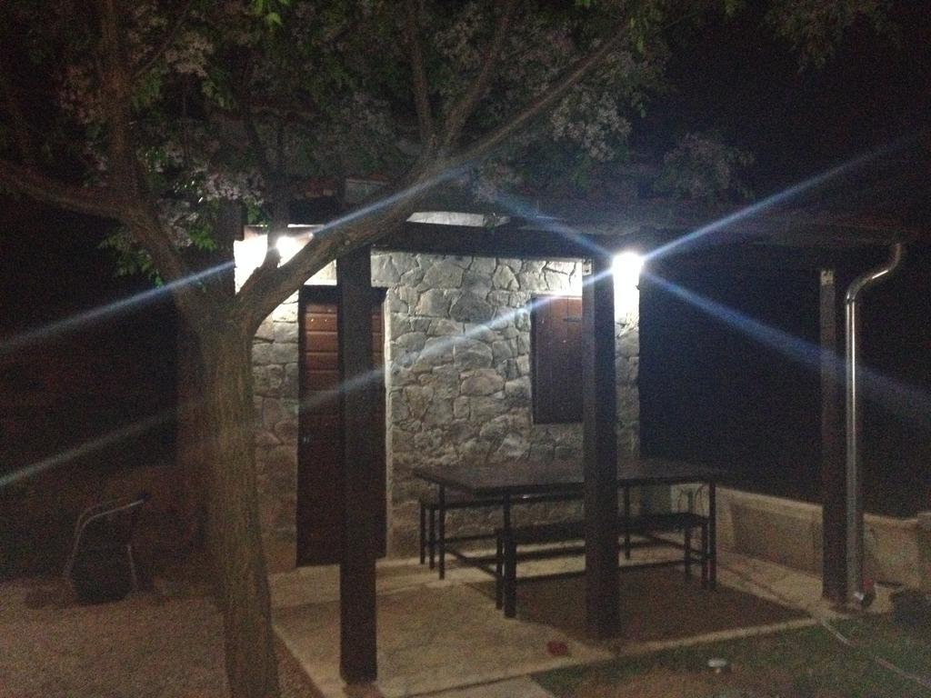 Gabi Rooms & Studio Apartment Lozovac Bagian luar foto